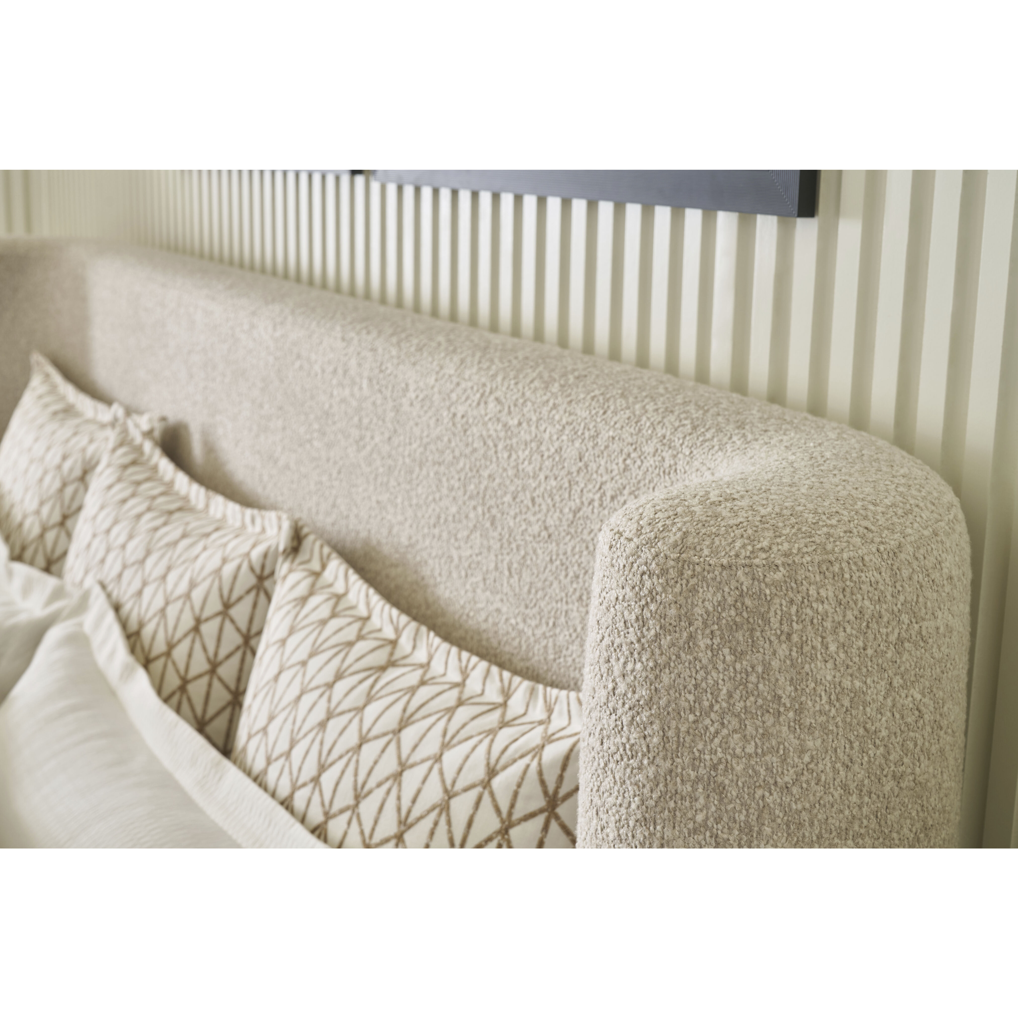 Maxwell Obsidian US King Bed, Wooden, Upholstered