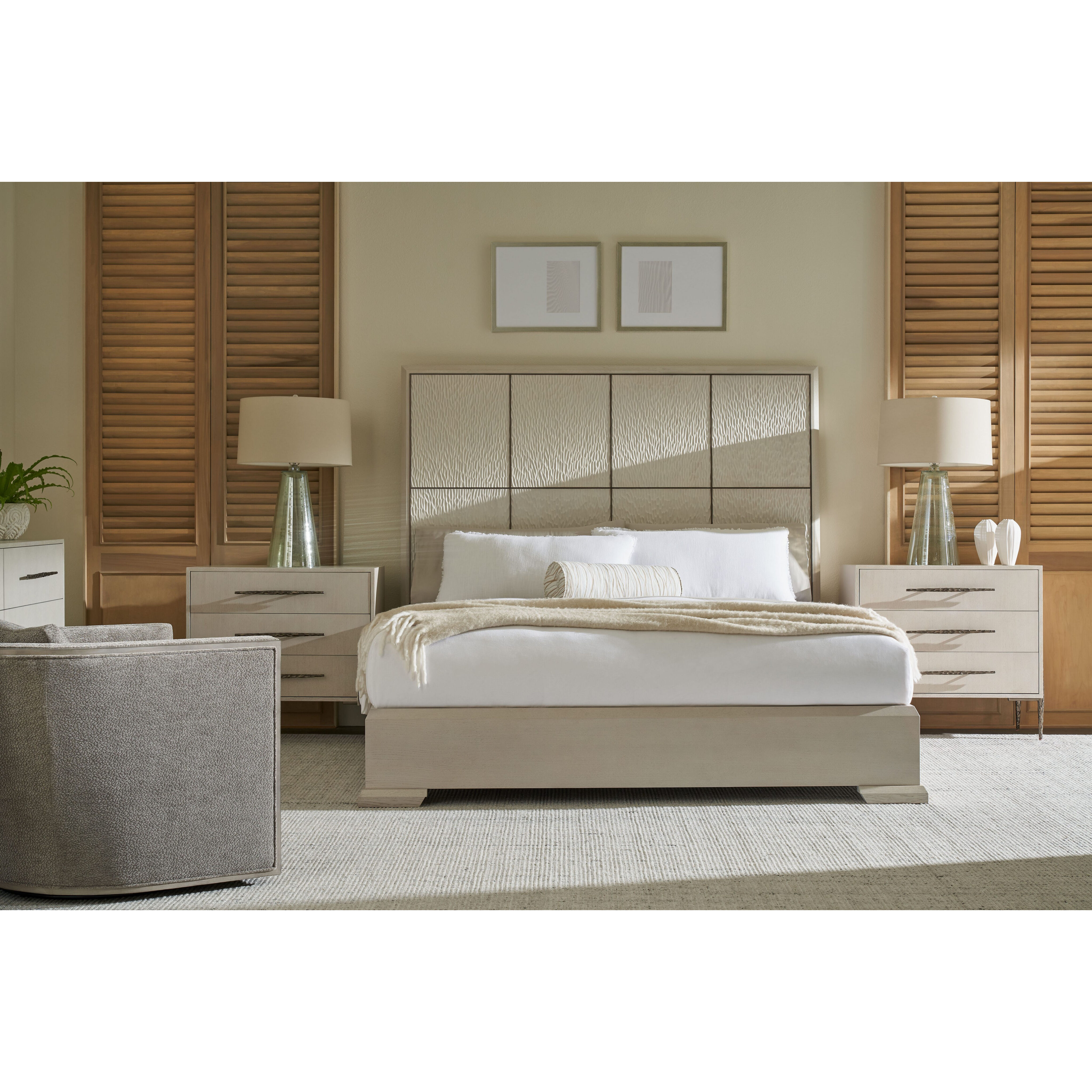 Essence Blonde US Queen Bed, Wooden